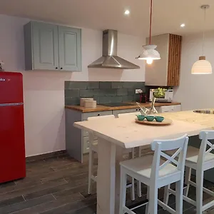 Apartamento Ideal Parelles Aptm Amb Encant Estil Mediterrani I Tranquil A, Llançà